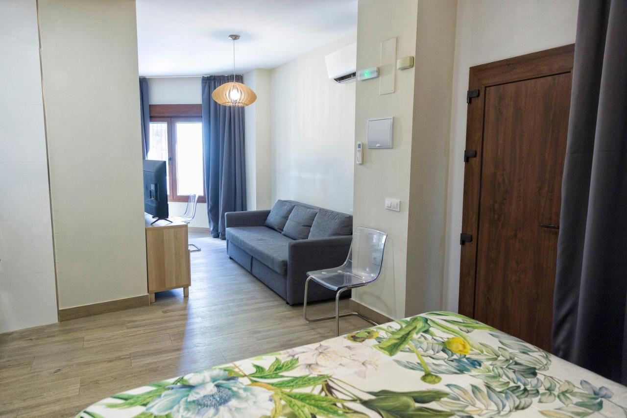 Apartamentos Onnight Malaga Exterior photo