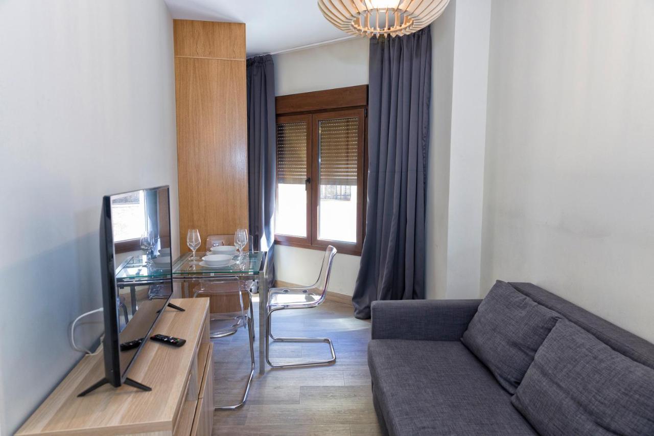 Apartamentos Onnight Malaga Exterior photo